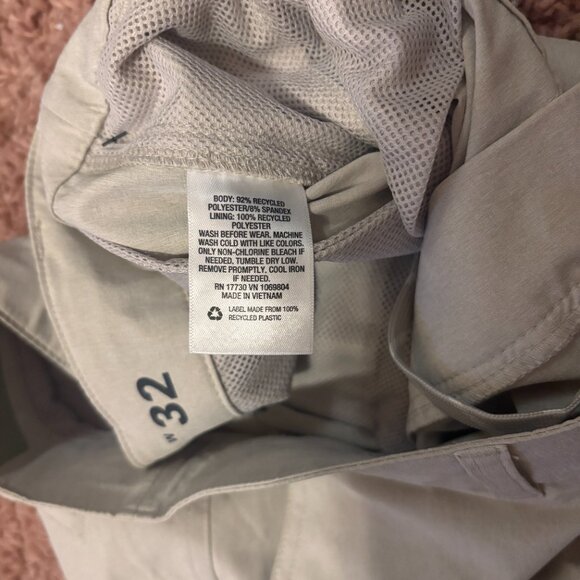 NWT Goodfellow Hybrid Swim Shorts Mens 32 Light Taupe 10.5" Inseam Swim Surf - Picture 9 of 9